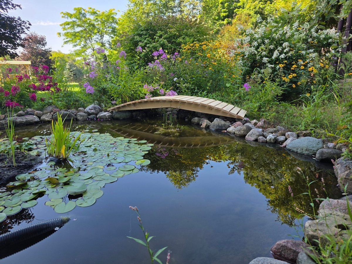 Cedar Creek 8-Ft White Cedar Garden Bridge