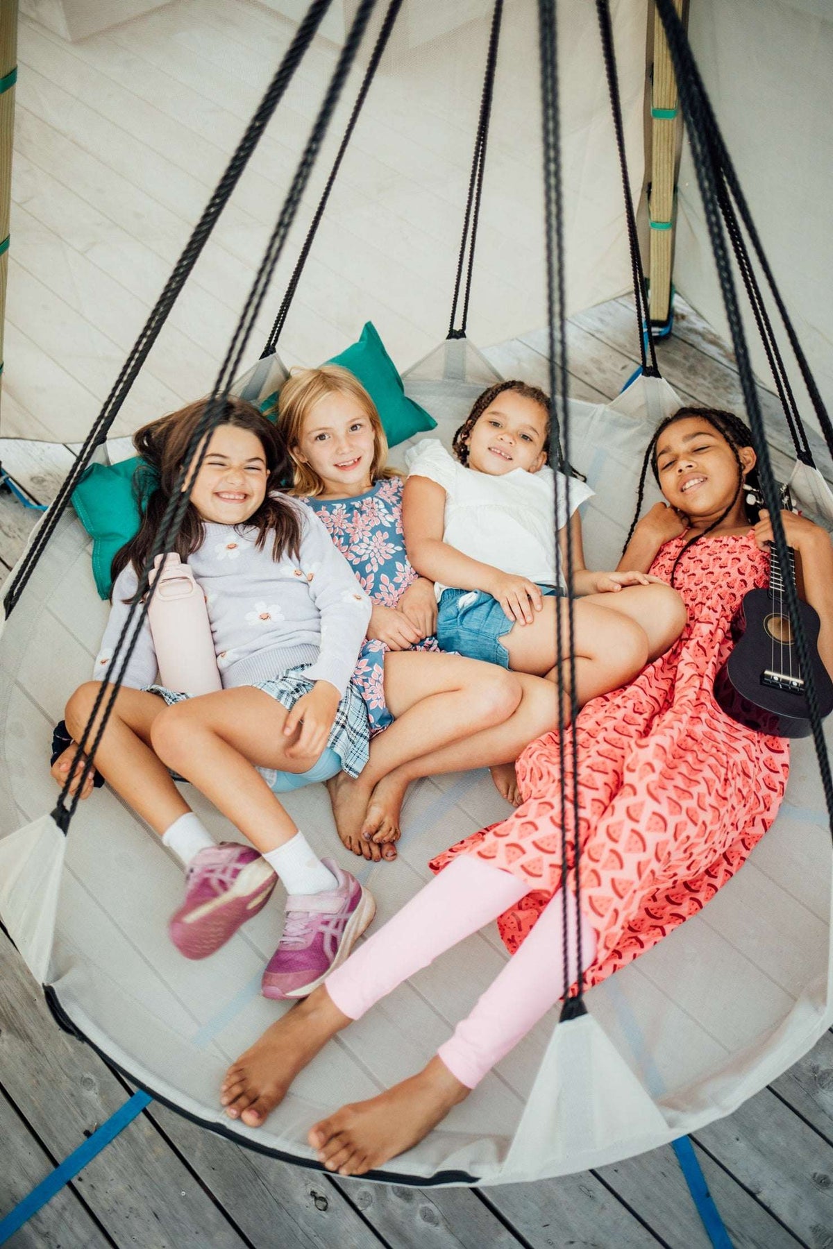 Bijou Build Nest Outdoor Hanging Lounge