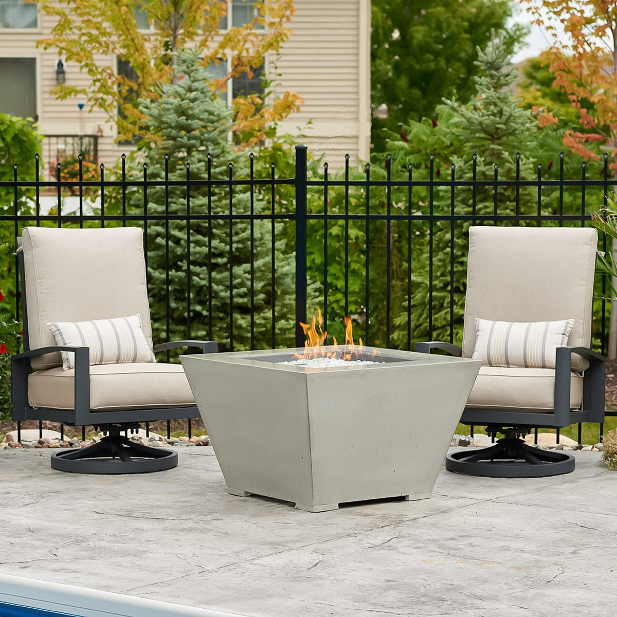Outdoor GreatRoom Cove 37" Trapezoid Concrete Gas Fire Pit