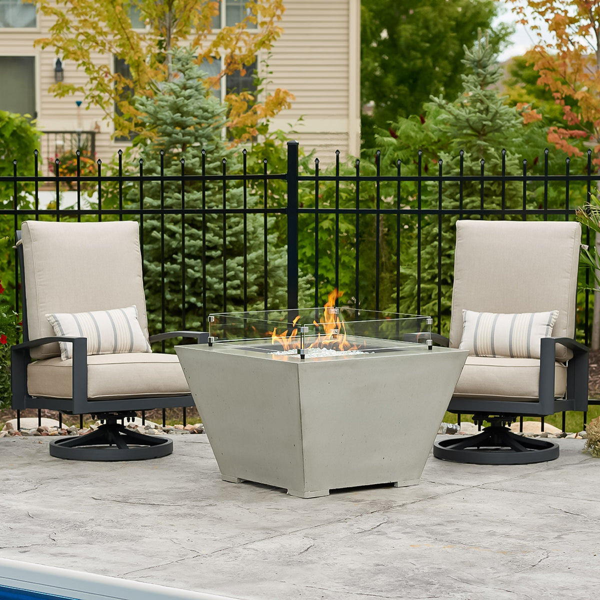 Outdoor GreatRoom Cove 37" Trapezoid Concrete Gas Fire Pit