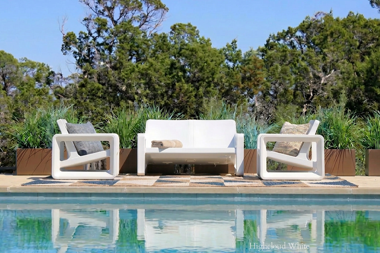 Tupelo Goods Deck Modern Outdoor Loveseat – In-Pool & Patio Seating