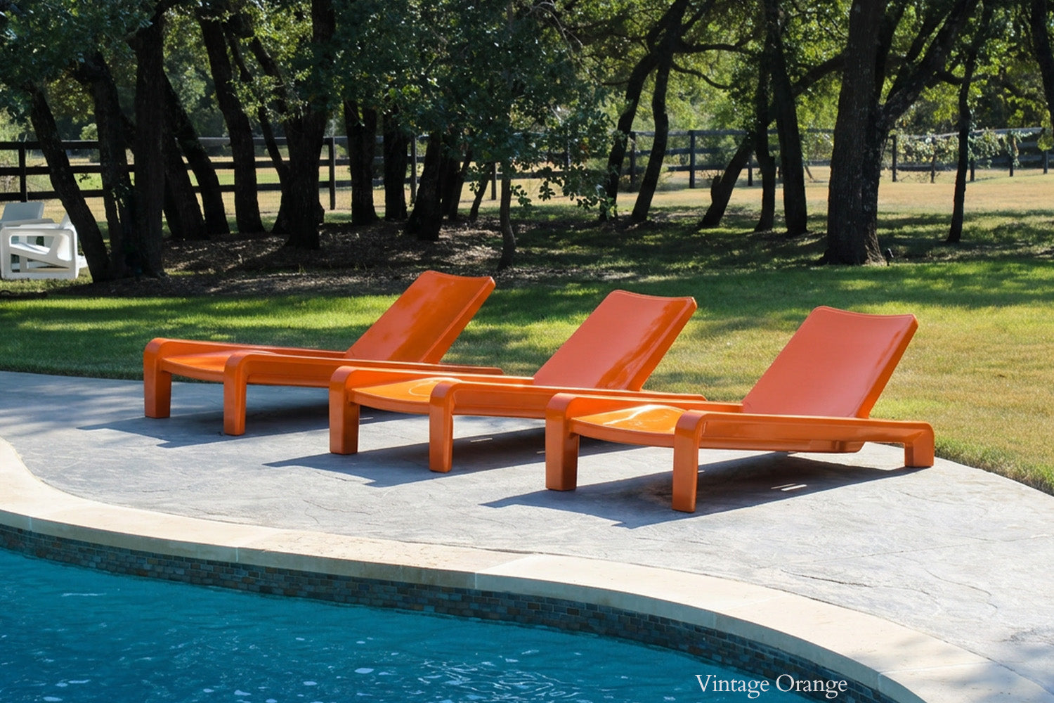 Tupelo Goods Deck Modern Chaise Lounge – In-Pool & Outdoor Lounger