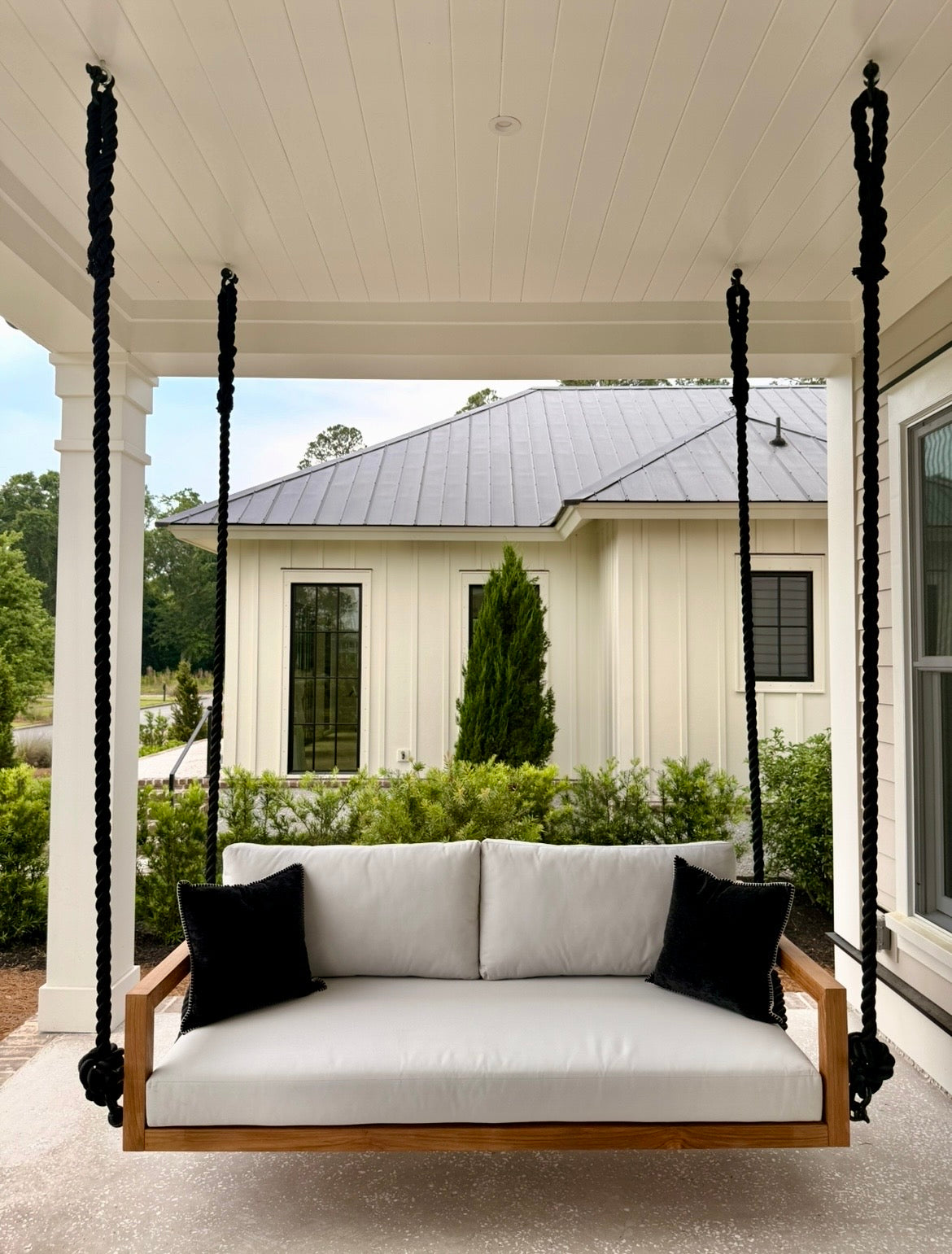 ModHaven Bimini Teak Swing Bed | Standard