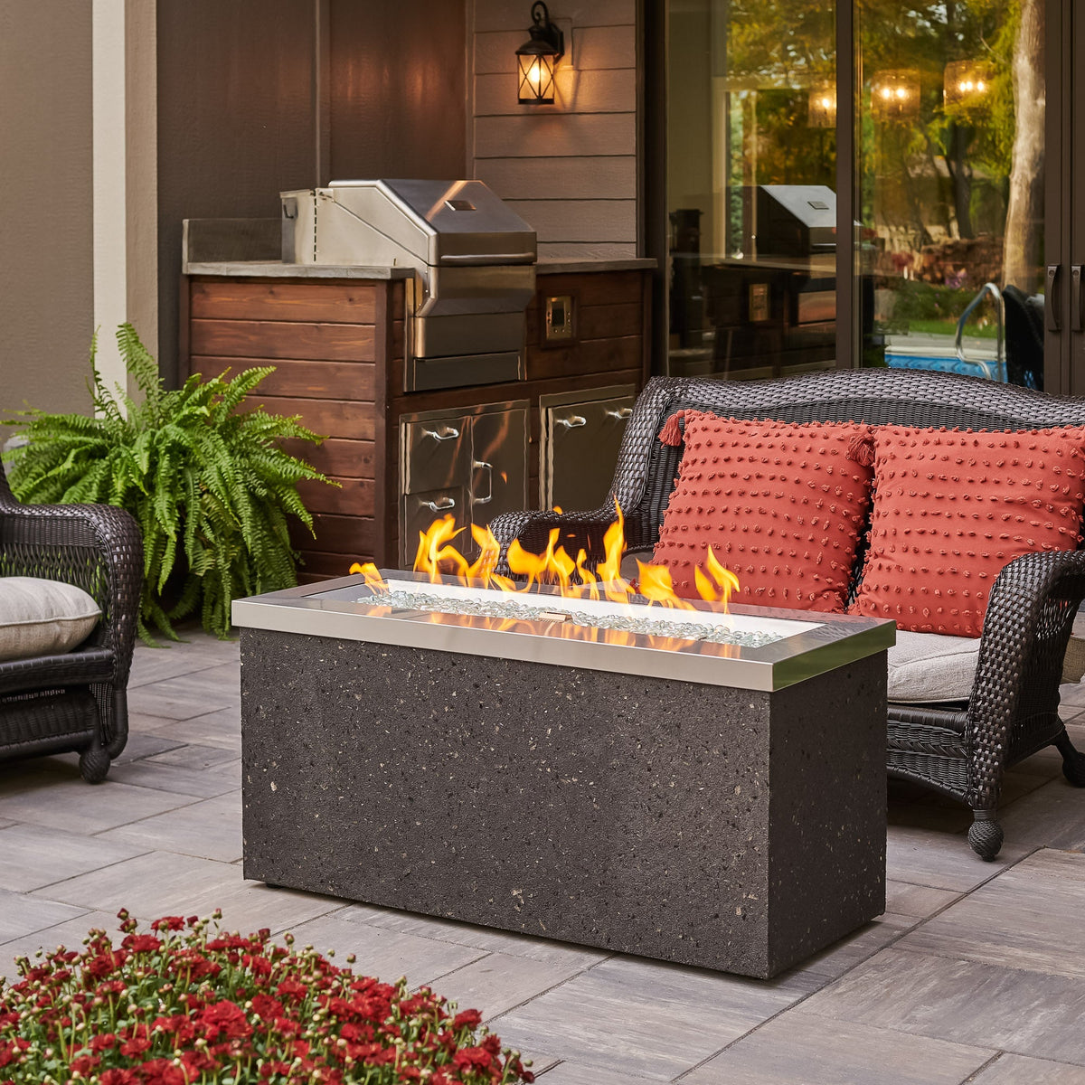 Outdoor GreatRoom Key Largo Linear Gas Fire Pit Table
