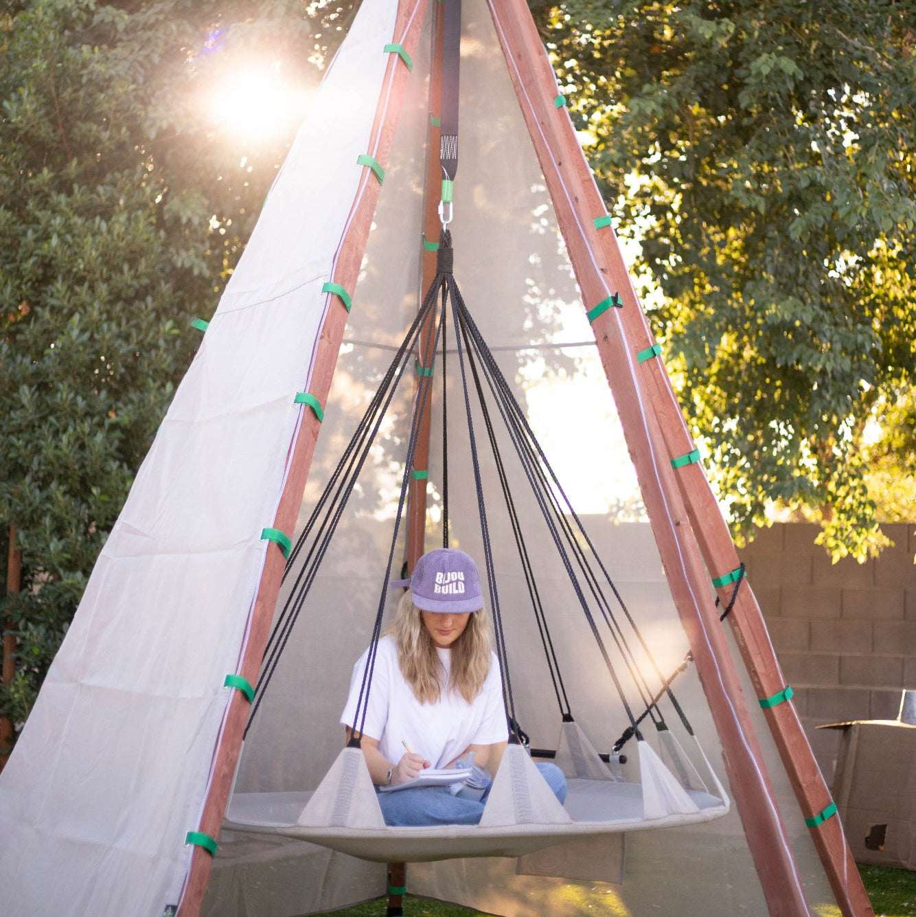 Bijou Build Nest Outdoor Hanging Lounge