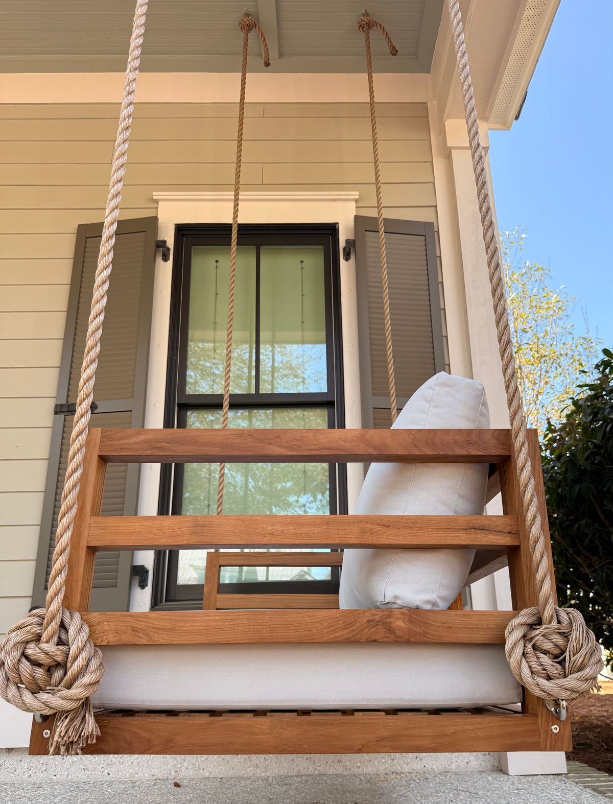 ModHaven Del Mar Teak Swing Bed | Standard