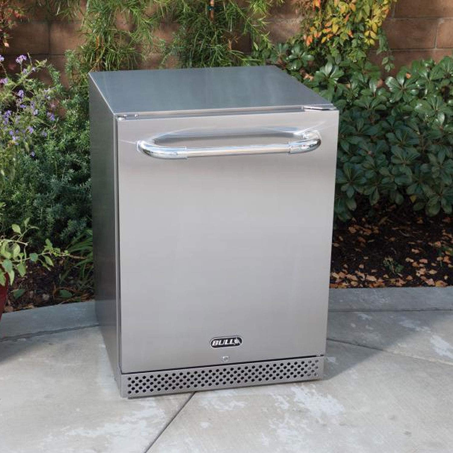 13700 Series II Outdoor Refrigerator, Stainless Steel