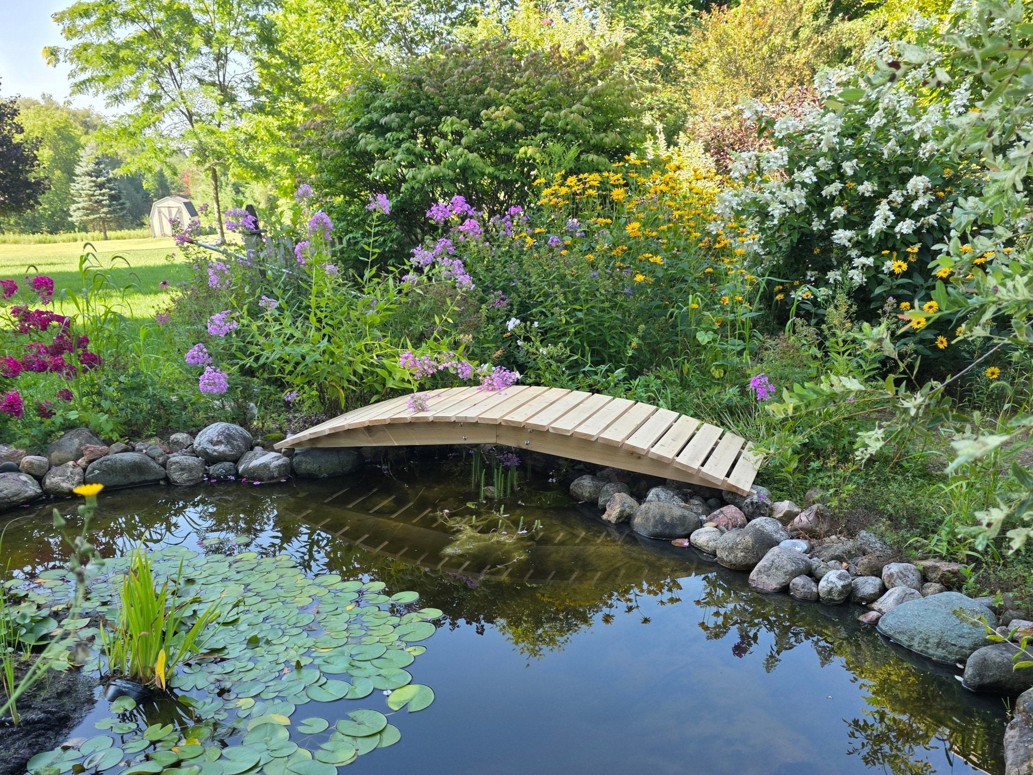 Cedar Creek 8-Ft White Cedar Garden Bridge