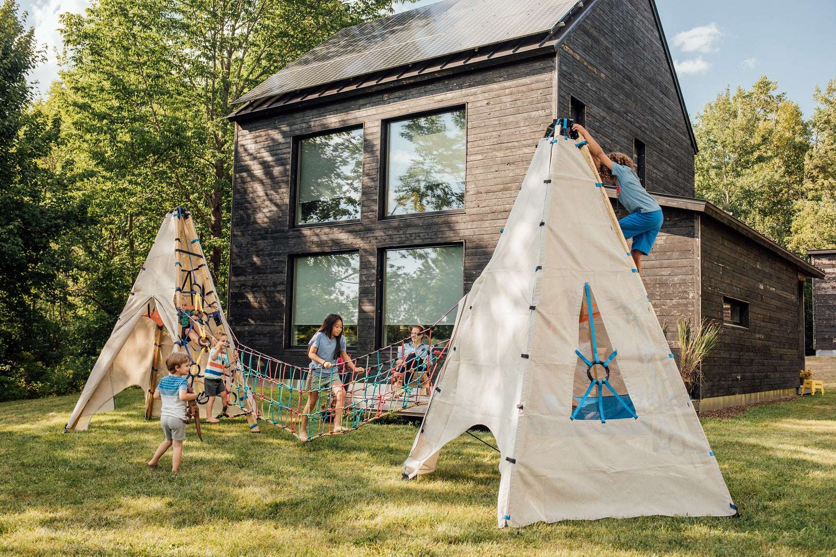 Bijou Build Rambler 14' Rope Suspension Bridge