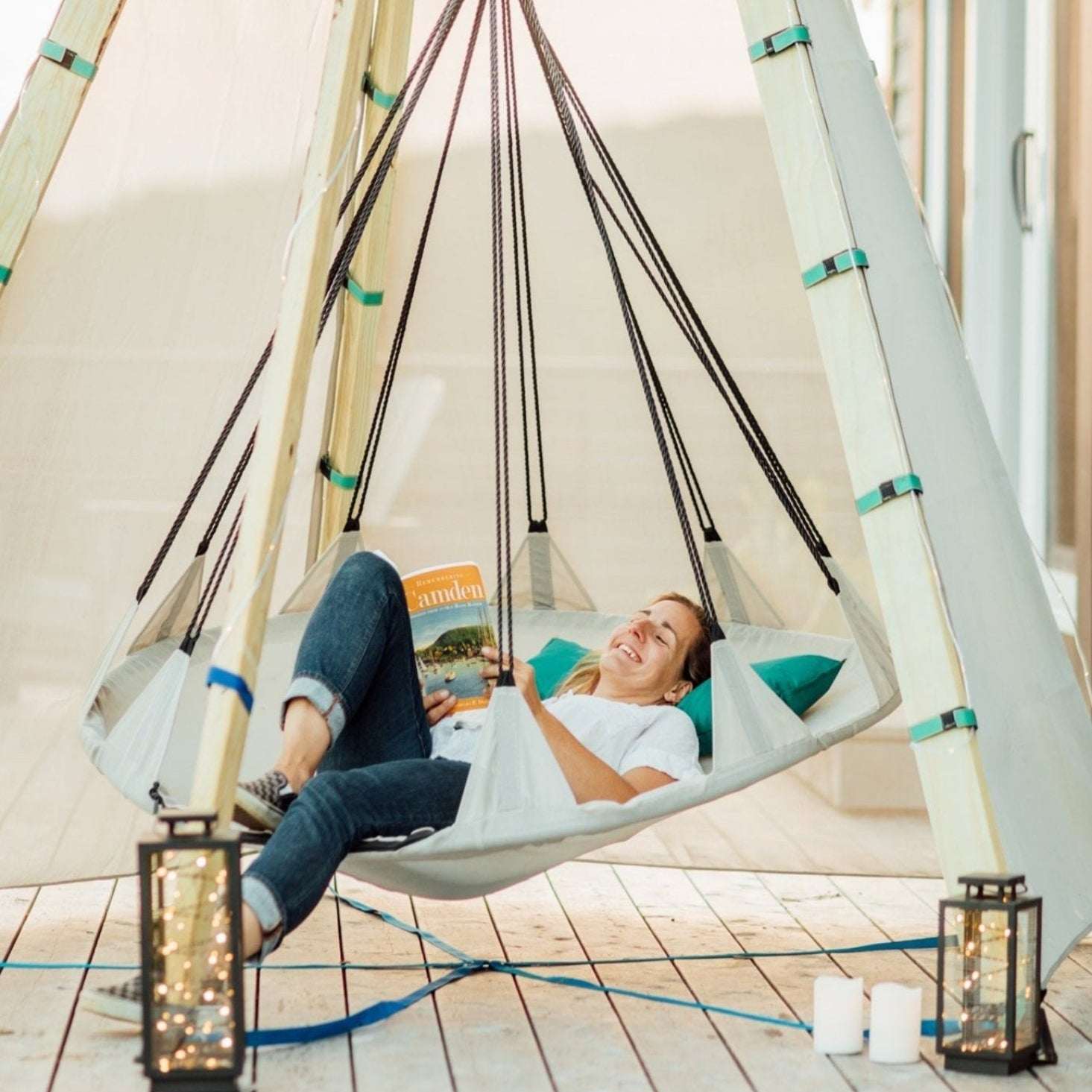 Bijou Build Nest Outdoor Hanging Lounge