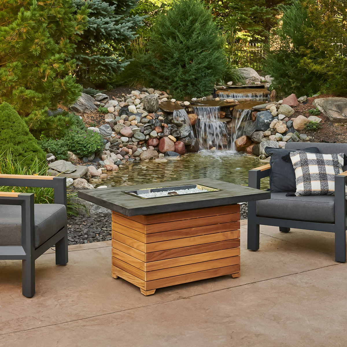 Outdoor GreatRoom Darien 42" Rectangular Gas Fire Pit Table