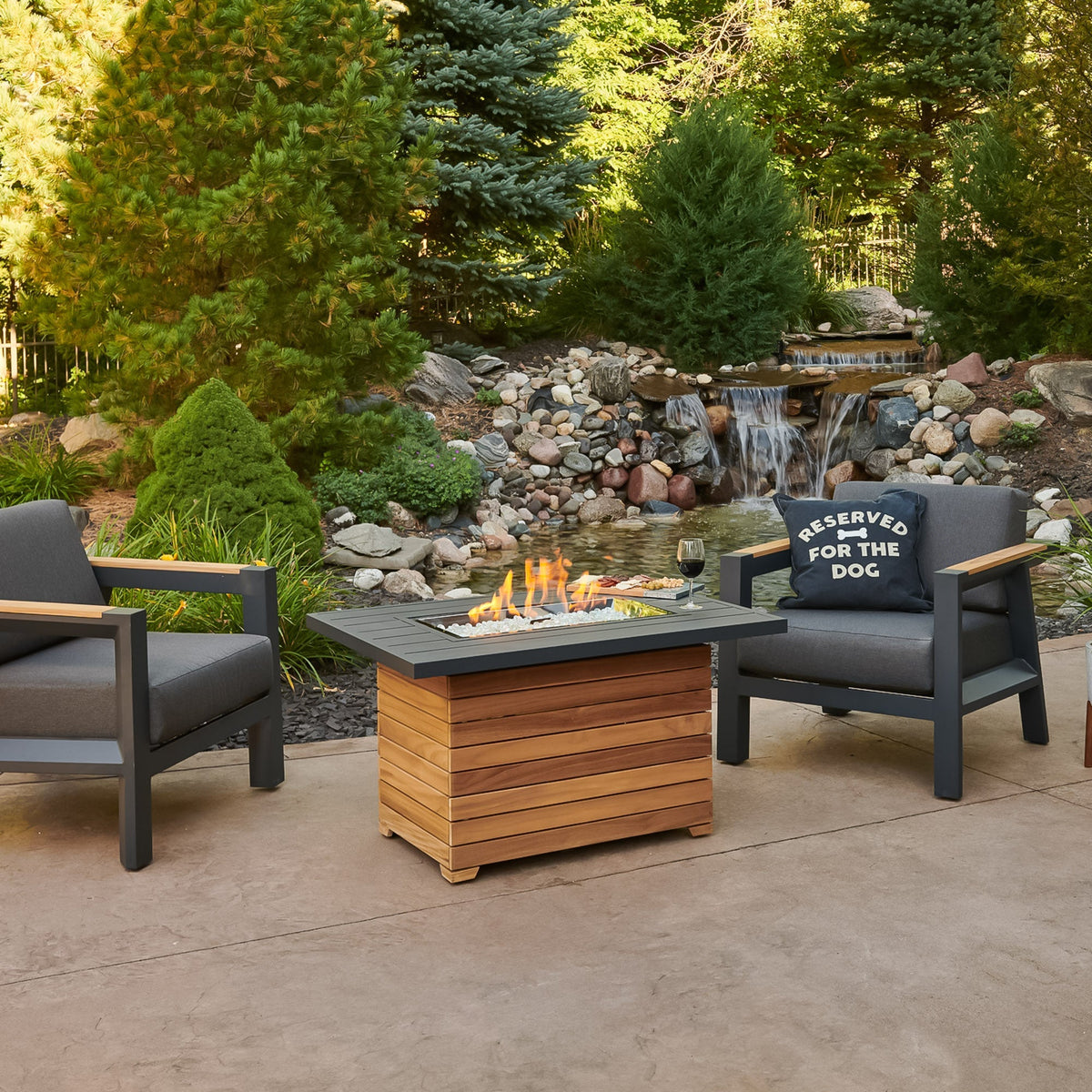 Outdoor GreatRoom Darien 42" Rectangular Gas Fire Pit Table