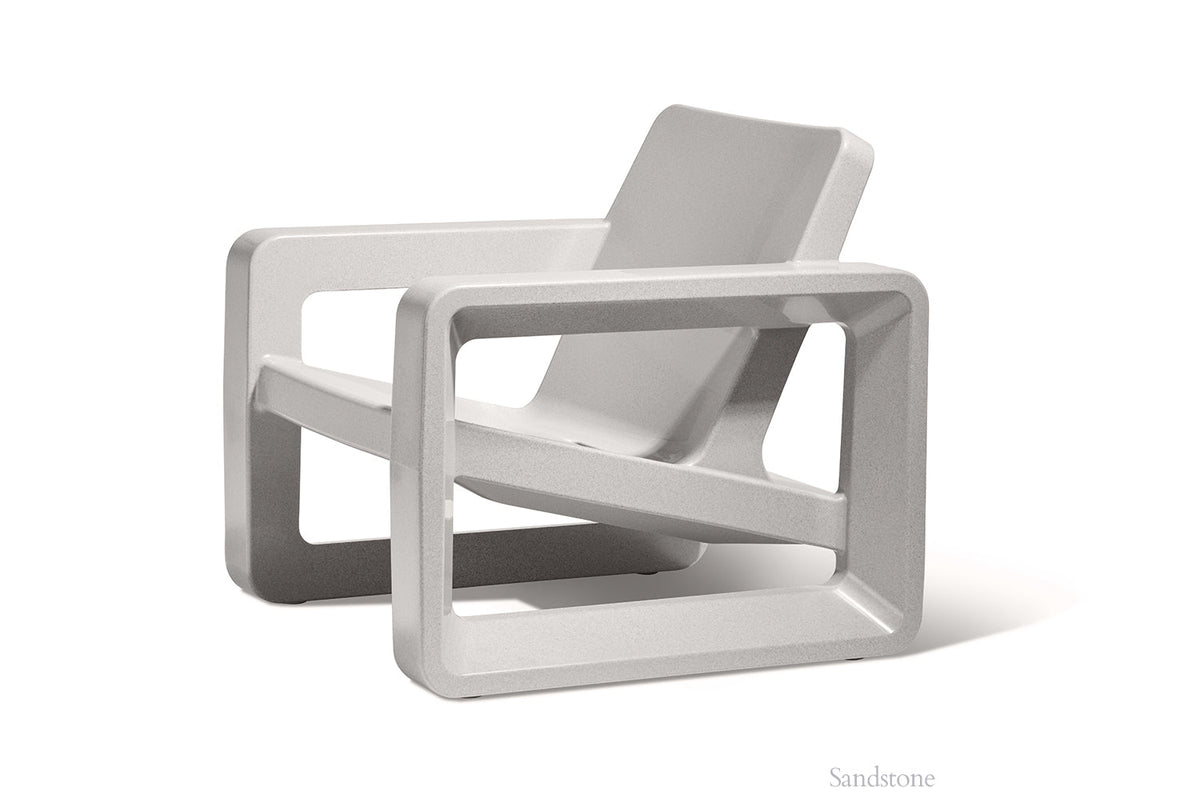 Tupelo Goods Deck Modern Outdoor Lounge Chair – In-Pool & Patio Chair