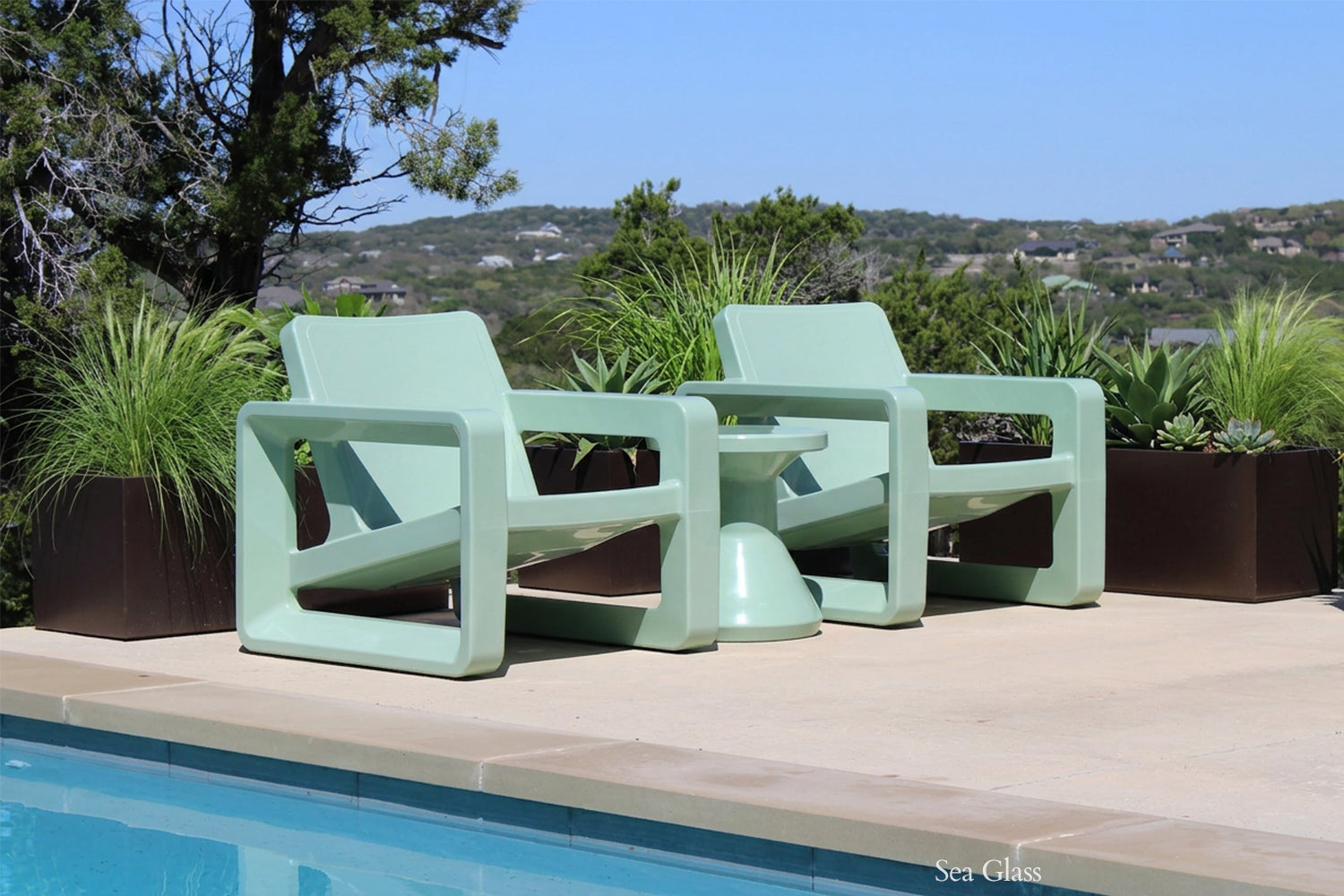 Tupelo Goods Deck Modern Outdoor Lounge Chair – In-Pool & Patio Chair