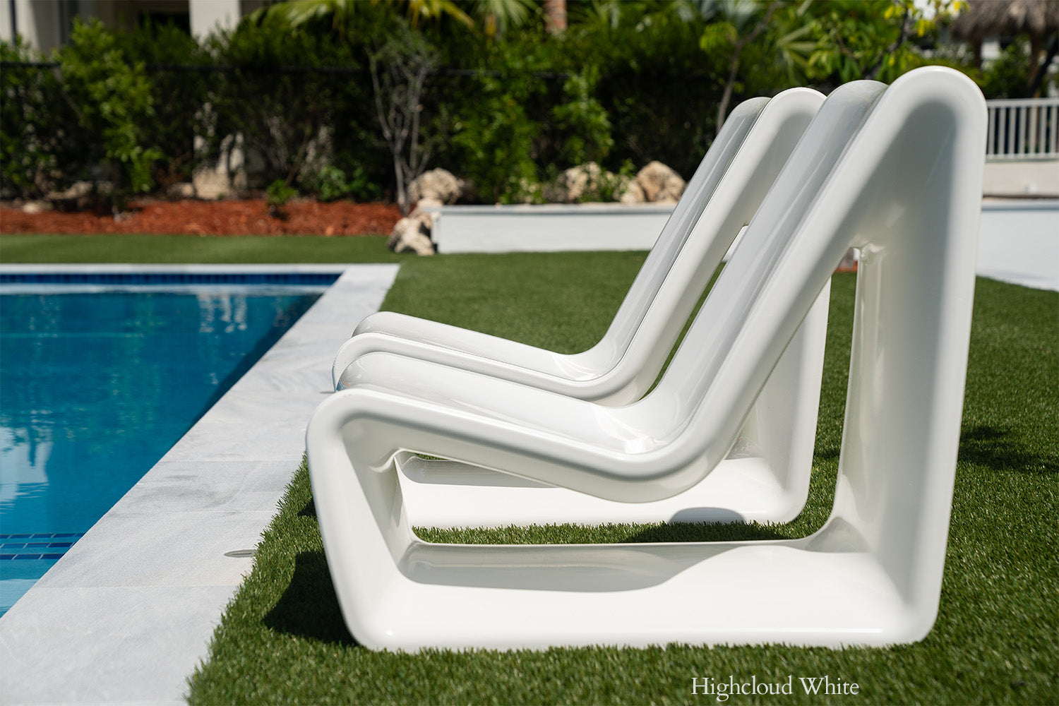 Tupelo Goods Loop Lounge Chair – In-Pool &amp; Outdoor Chair