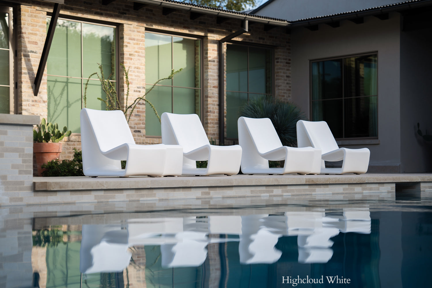 Tupelo Goods Loop Lounge Chair – In-Pool &amp; Outdoor Chair