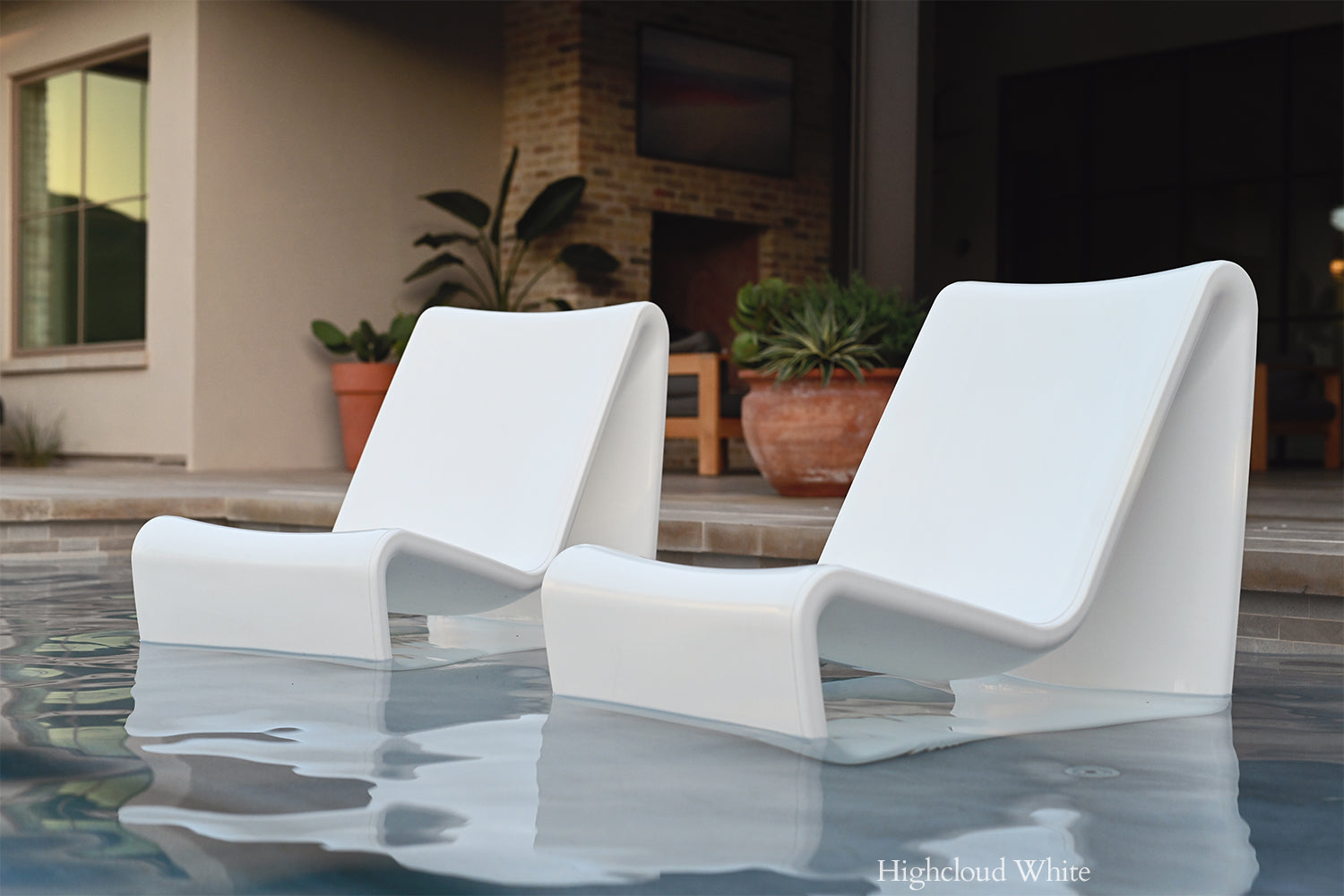 Tupelo Goods Loop Lounge Chair – In-Pool &amp; Outdoor Chair