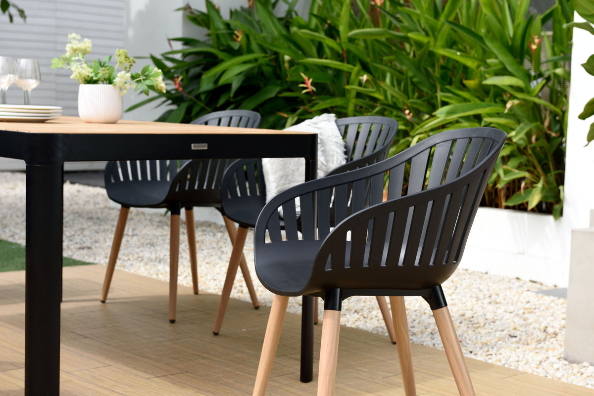 LifestyleGarden Portals &amp; Nassau 6–8 Person Outdoor Dining Set
