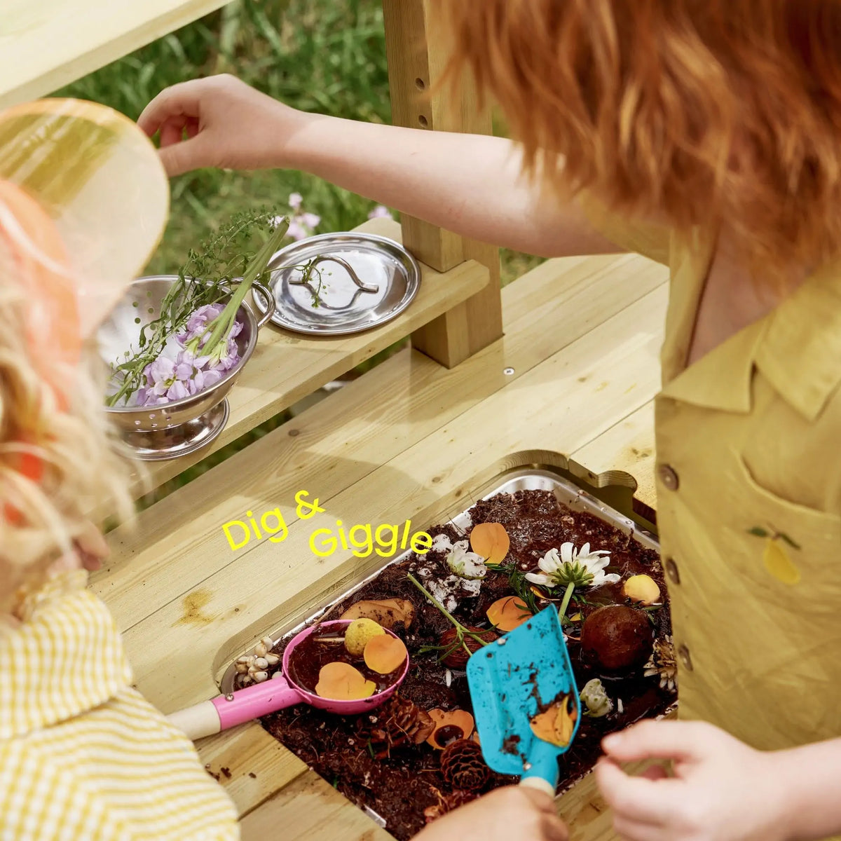 Tiny Land® DuoPlay Outdoor Mud Kitchen