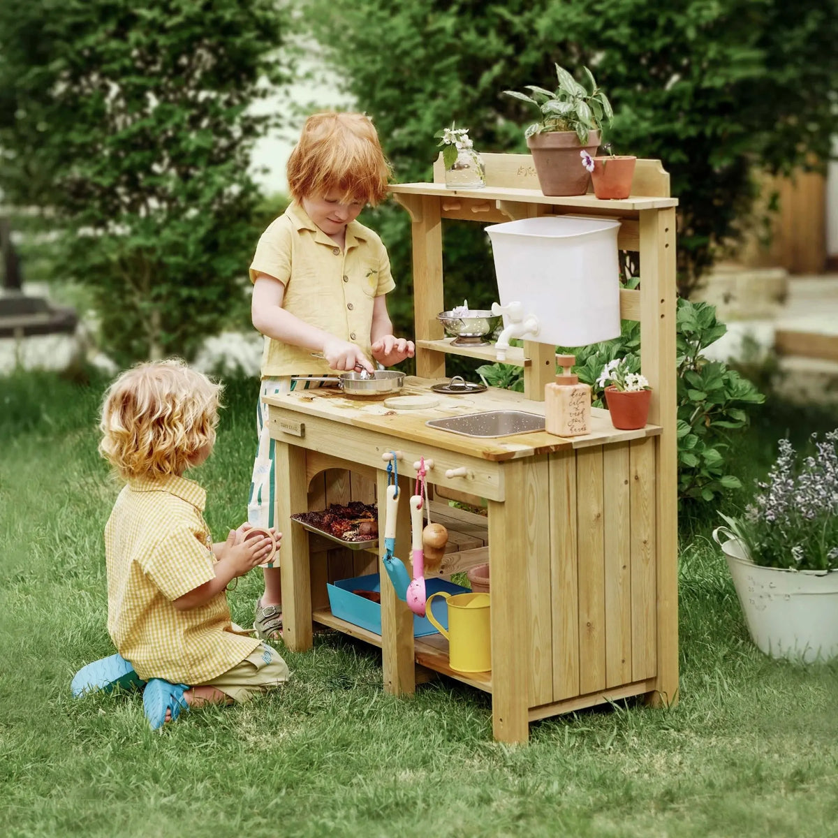 Tiny Land® DuoPlay Outdoor Mud Kitchen