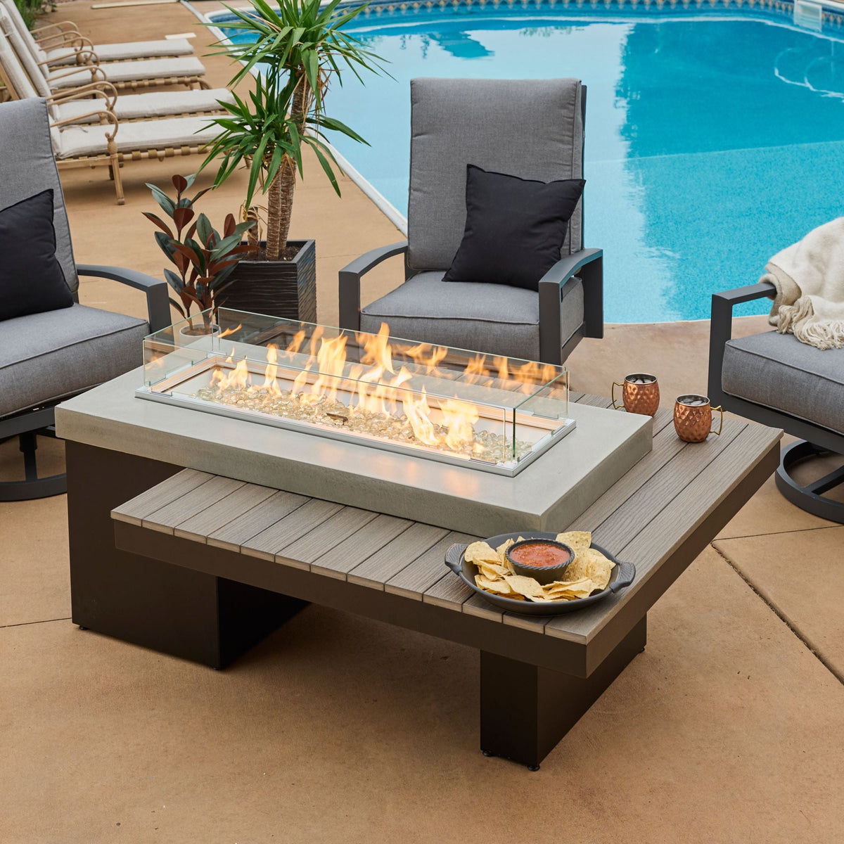 Outdoor GreatRoom Uptown Linear Gas Fire Pit Table