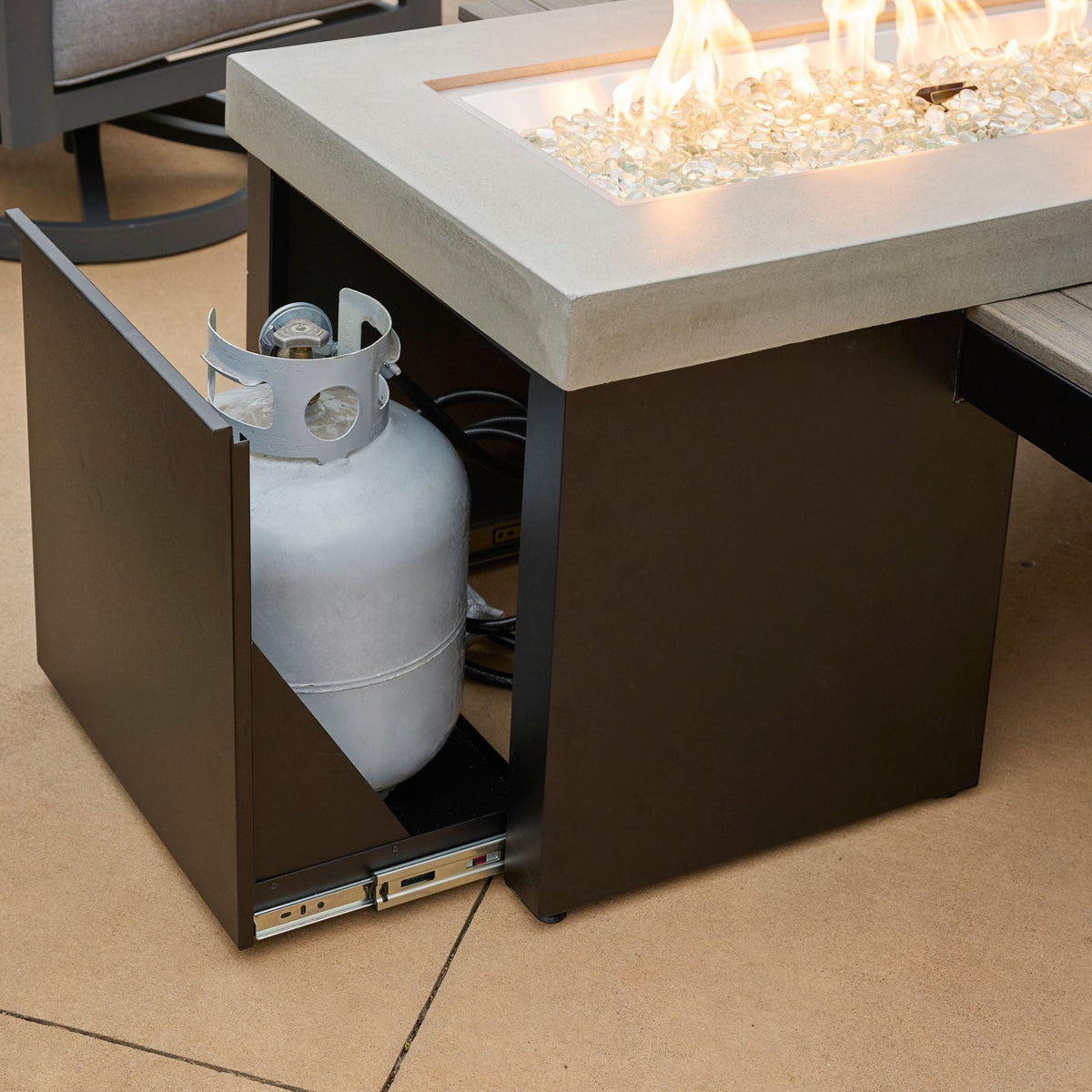 Outdoor GreatRoom Uptown Linear Gas Fire Pit Table