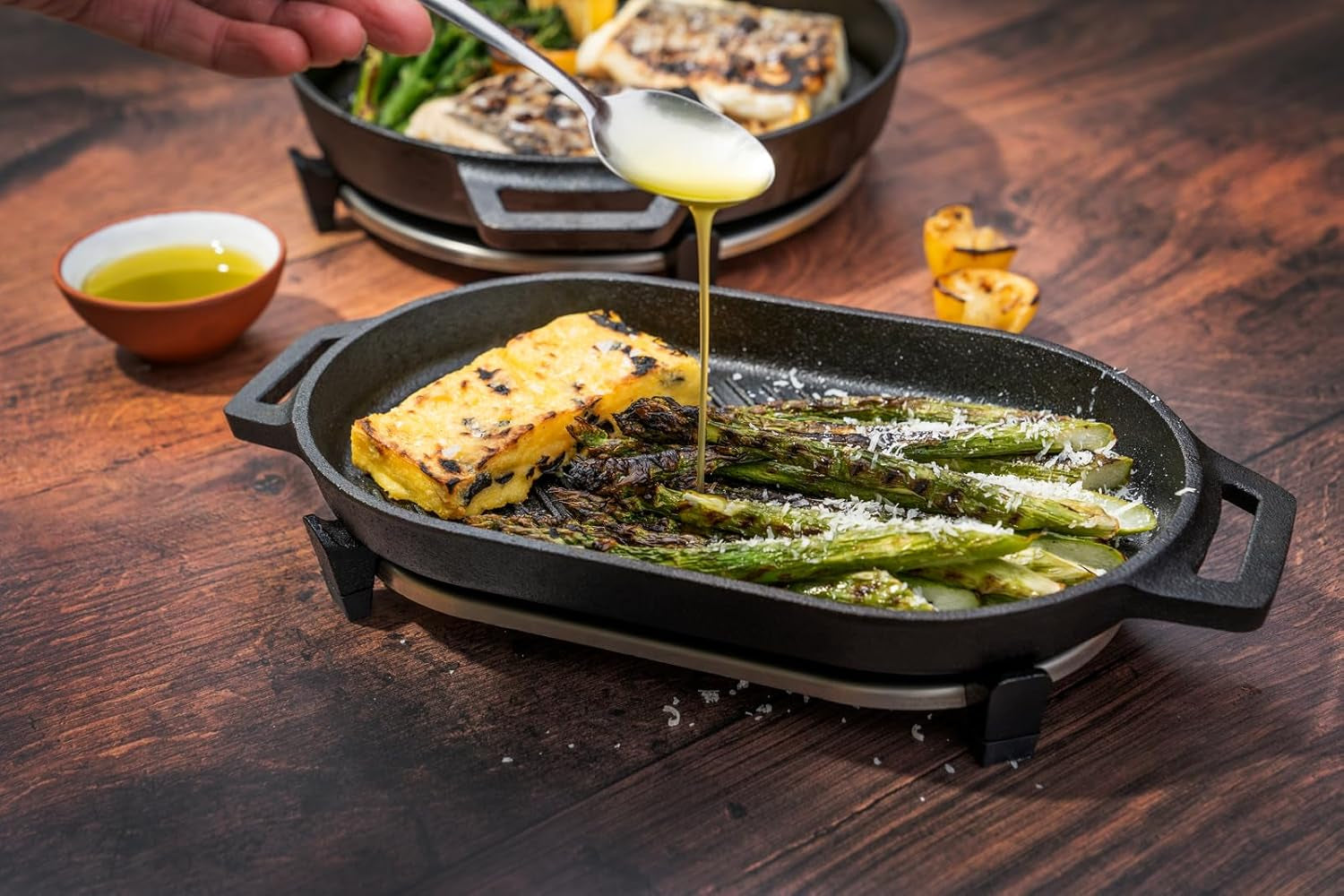 Ooni Cast Iron Grizzler Pan - Grill Frying Pan, 12" X 6" Griddle Plate with Removable Handle and Stainless Steel Trivet, Pre-Seasoned Non-Stick Oven Safe Cookware, Pizza Oven and BBQ Accessories
