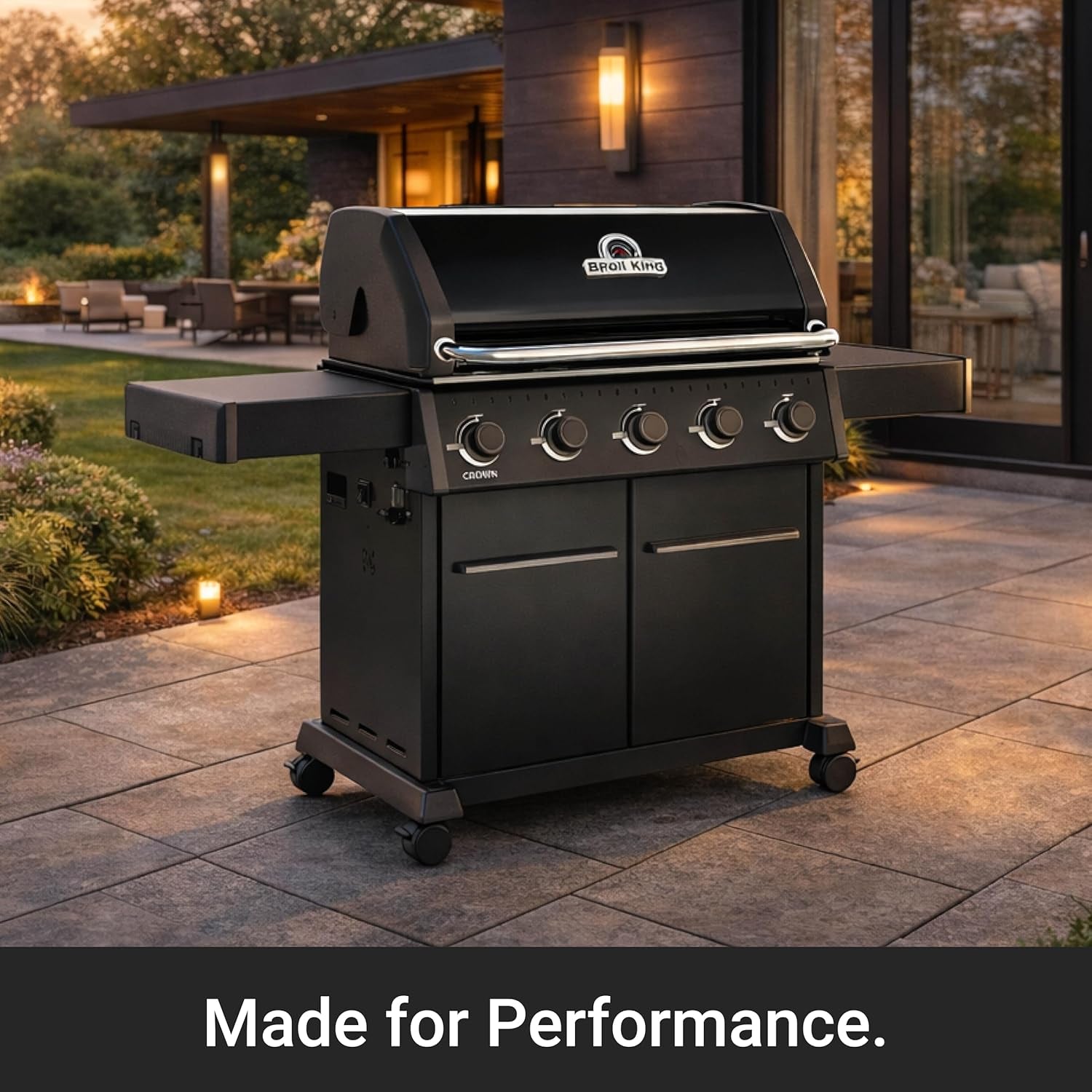 866154 Crown 520 Shadow 5-Burner Propane Gas Grill in Black