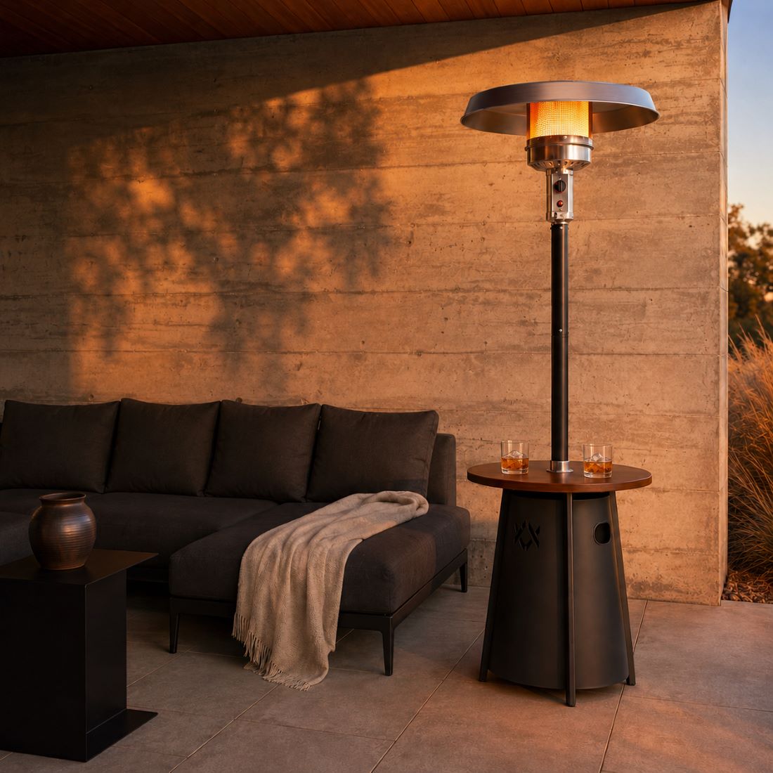 Pyra 50,000 BTU Propane Patio Heater with Round Table – CSA Certified