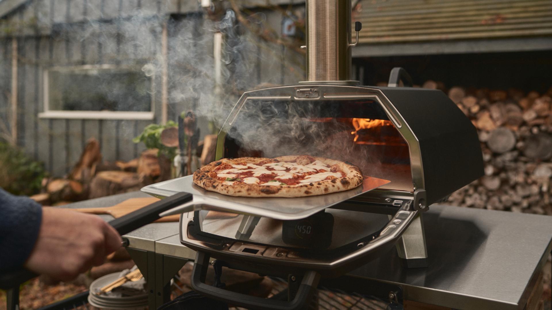 Ooni | Karu 2 Pro | Wood-Fired &amp; Multi-Fuel Outdoor Pizza Oven | 16-Inch