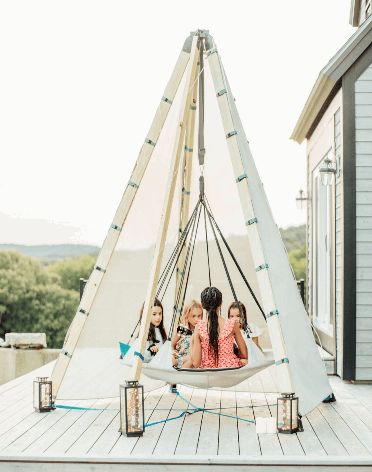 Bijou Build Nest Outdoor Hanging Lounge
